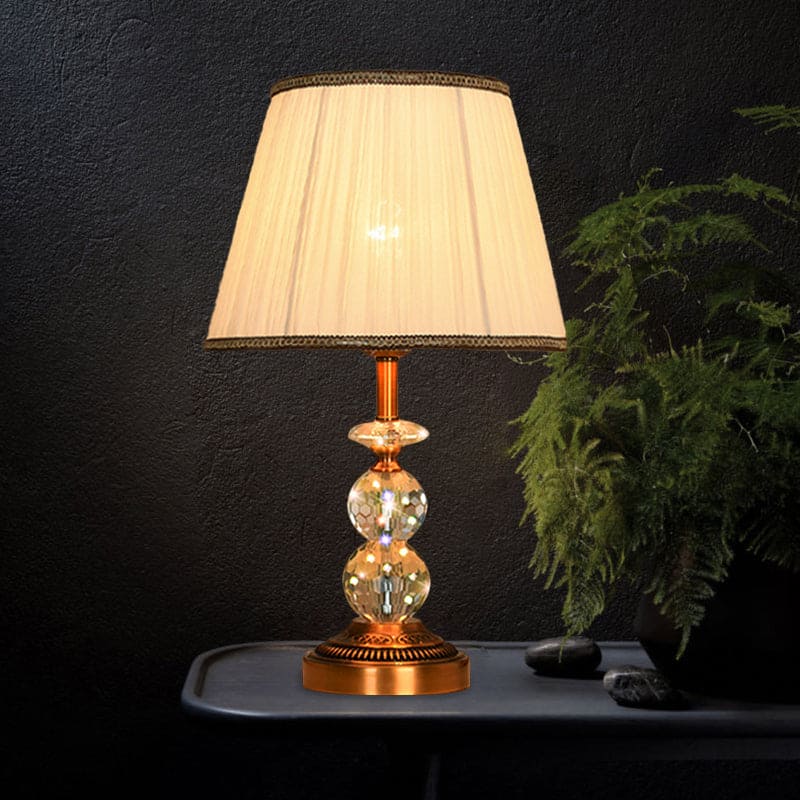 Elegante Tischlampe aus geschliffenem Kristall