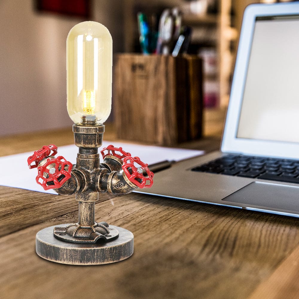 Elegante Metall-Tischlampe mit Industrie-Schirm