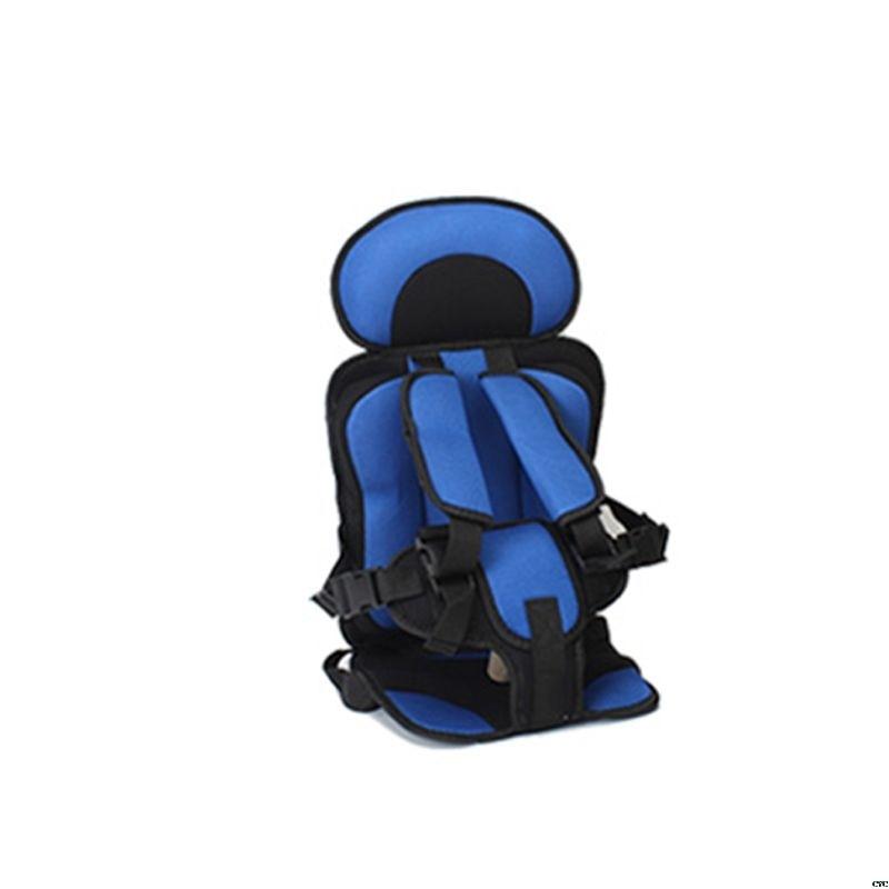 Kompaktsitz für Babys im Auto
