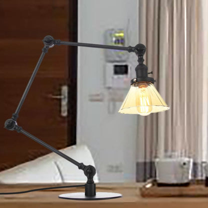 Elegante Tischlampe aus klarem konischem Glas