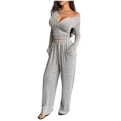Bequeme Oversize-Hose und Pullover