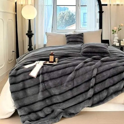 Marcherelle™ – Couverture en Fausse Fourrure de Lapin Luxueuse et Douce